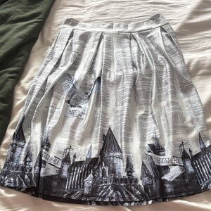 Chic Black and White A-Line Skirt Harry Potter